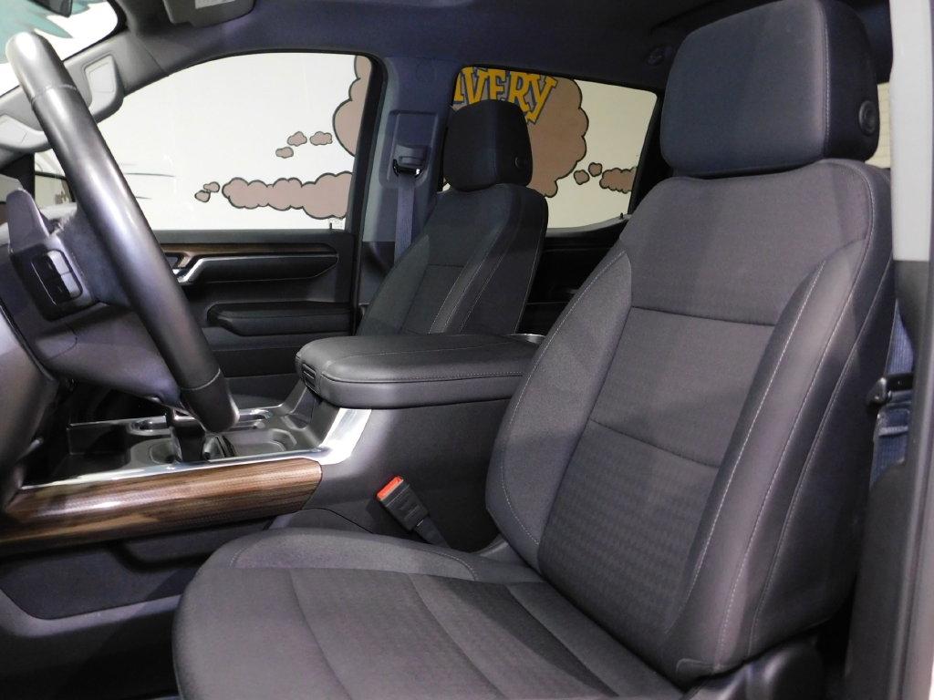 Chevrolet Silverado 1500 LT Crew Cab 4WD 2024