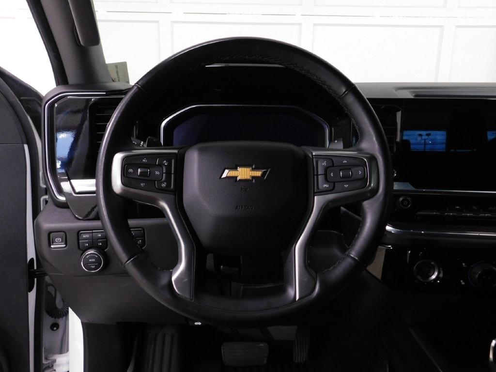 Chevrolet Silverado 1500 LT Crew Cab 4WD 2024