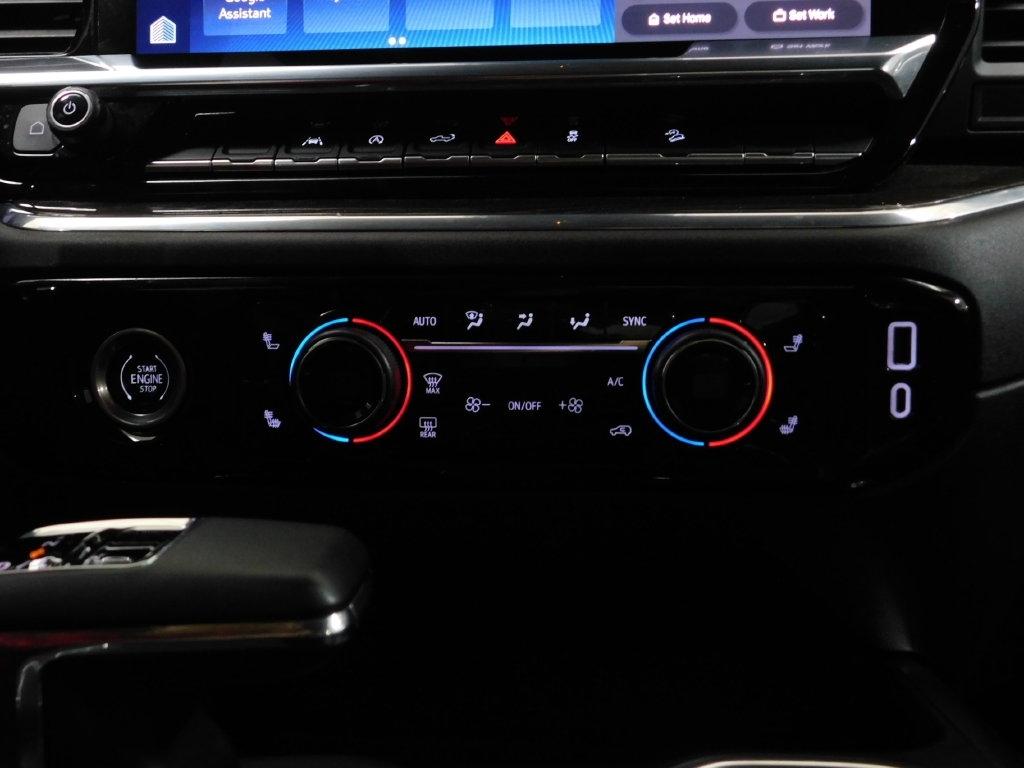 Chevrolet Silverado 1500 LT Crew Cab 4WD 2024