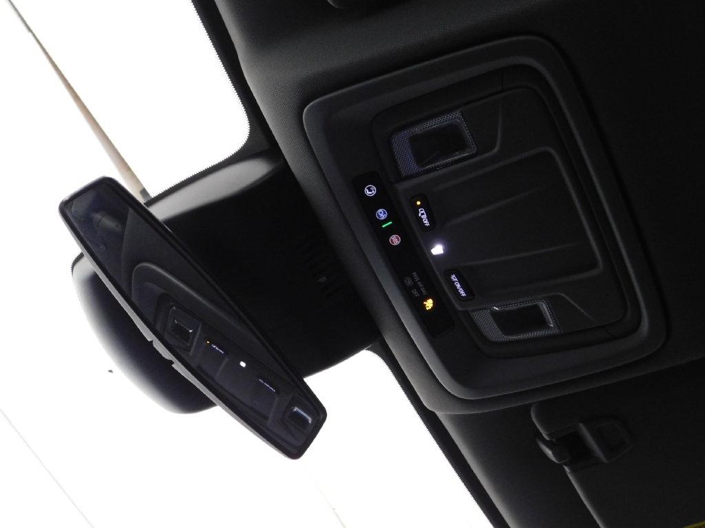 Chevrolet Silverado 1500 LT Crew Cab 4WD 2024