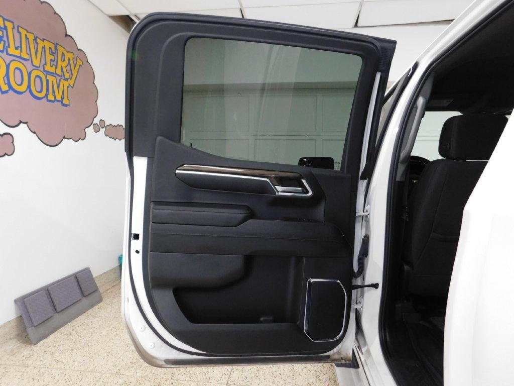 Chevrolet Silverado 1500 LT Crew Cab 4WD 2024