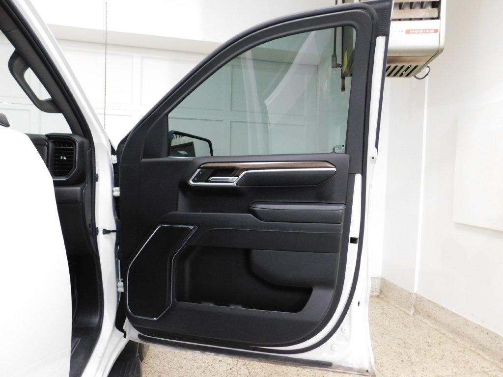 Chevrolet Silverado 1500 LT Crew Cab 4WD 2024