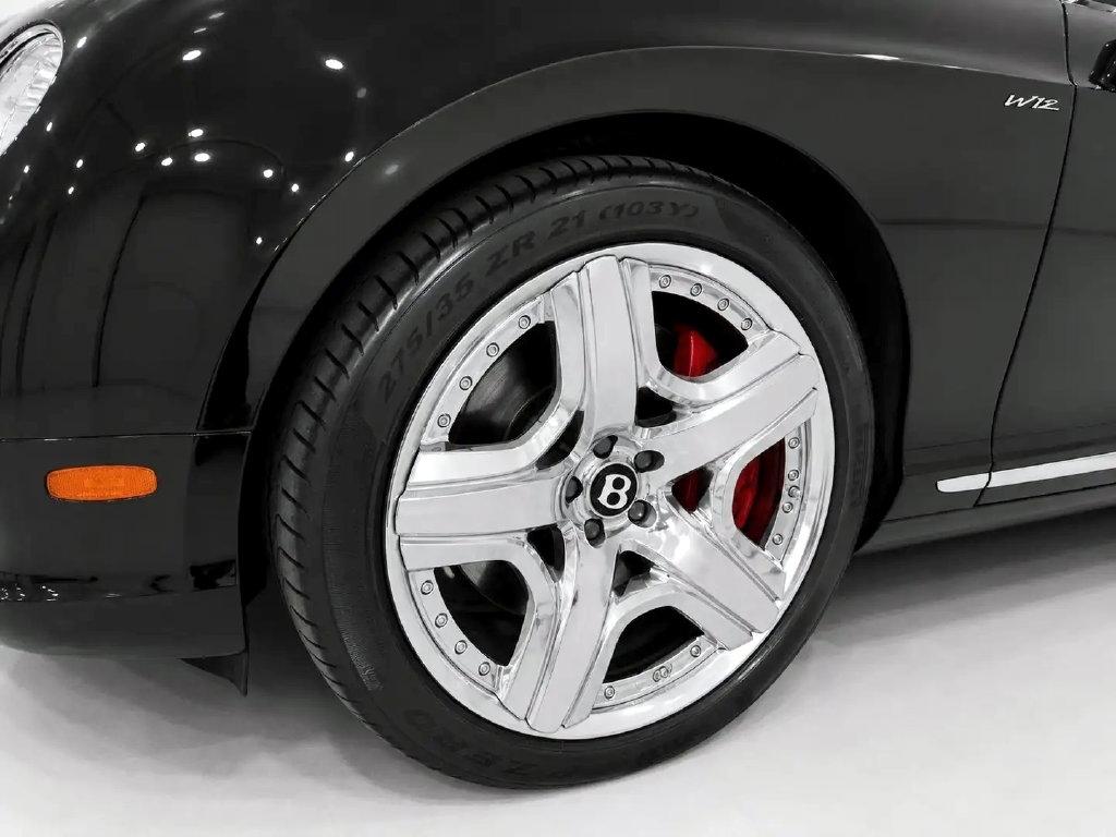 Bentley Continental GTC  2013