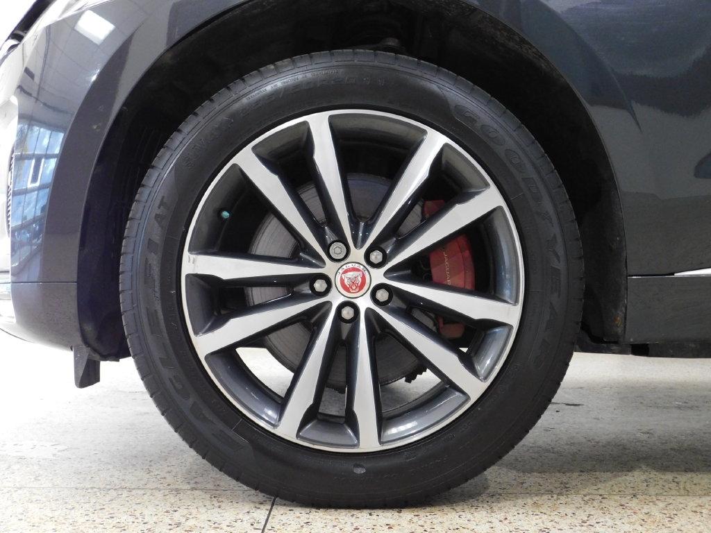Jaguar F-Pace P400 R-Dynamic S 2023