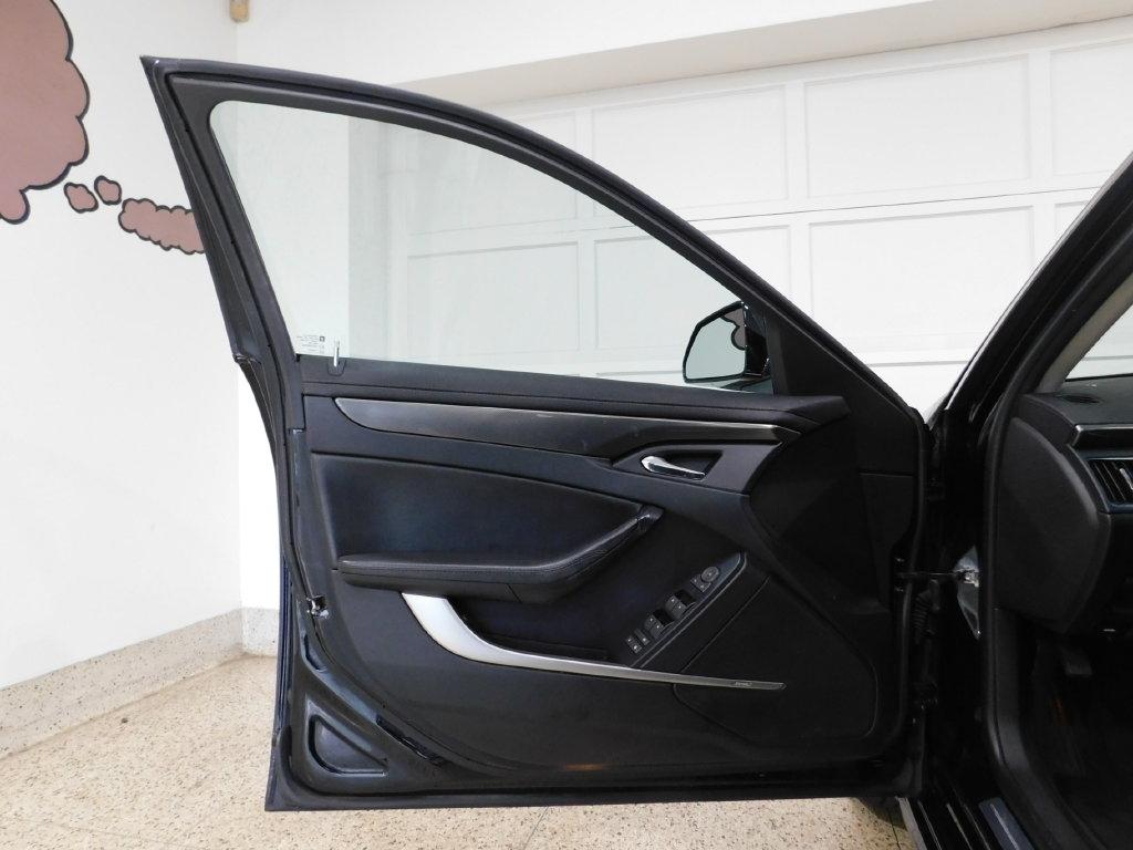 Cadillac CTS 3.0L Base AWD 2011