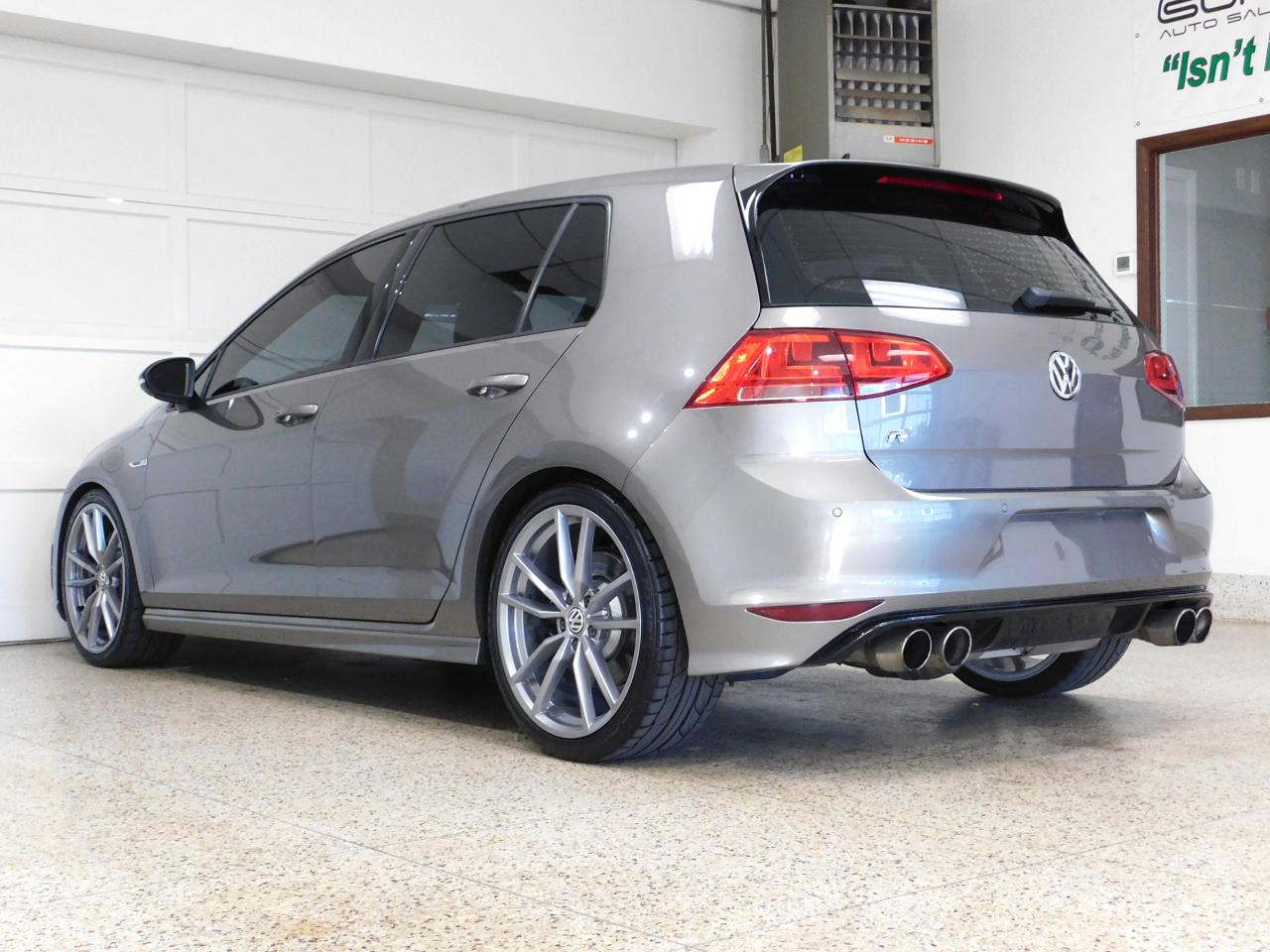 Volkswagen Golf R DCS and Navigation 6M 2017