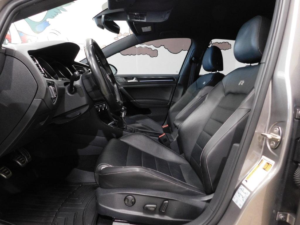 Volkswagen Golf R DCS and Navigation 6M 2017