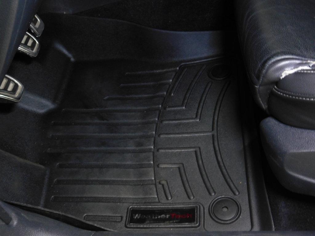 Volkswagen Golf R DCS and Navigation 6M 2017