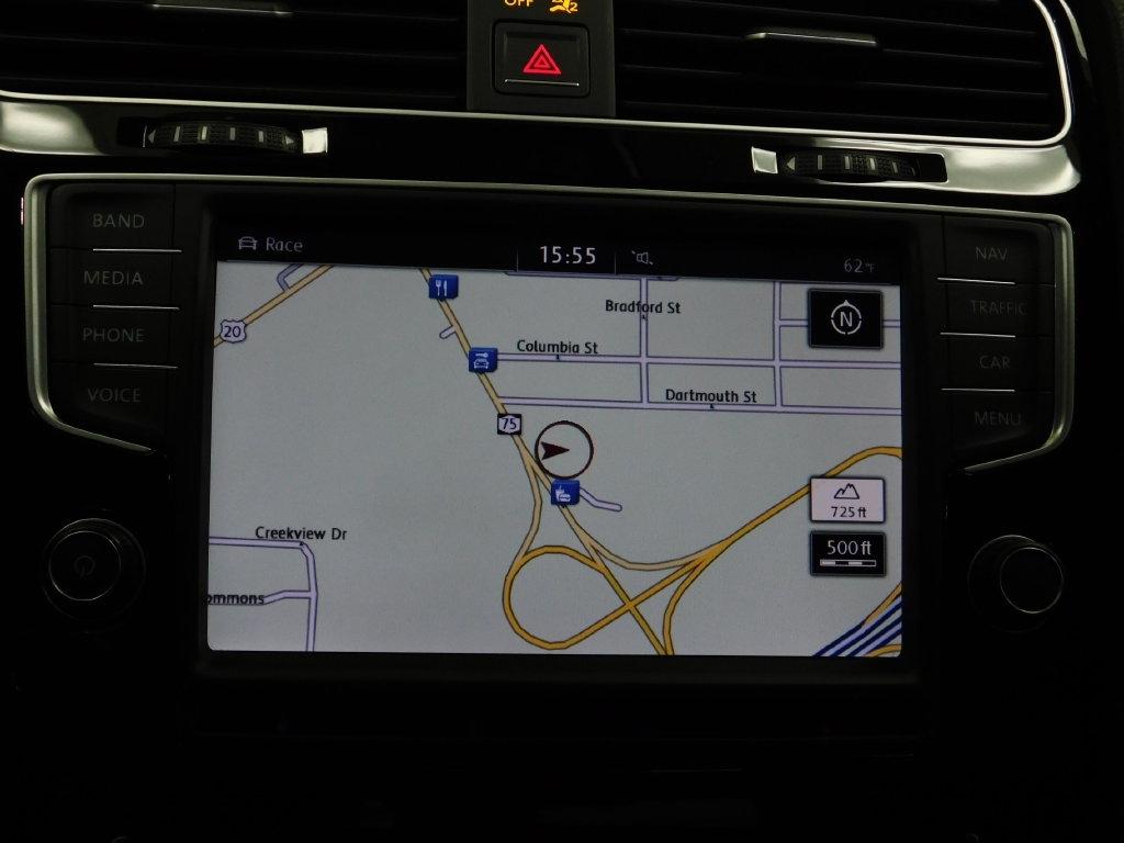 Volkswagen Golf R DCS and Navigation 6M 2017