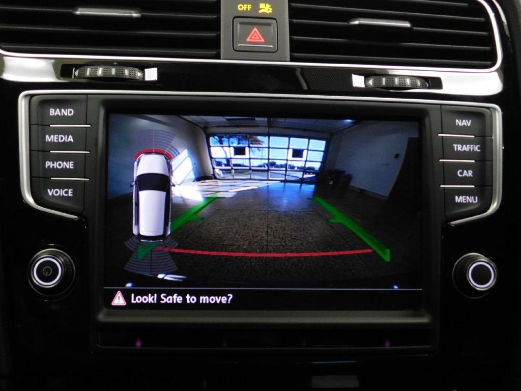 Volkswagen Golf R DCS and Navigation 6M 2017