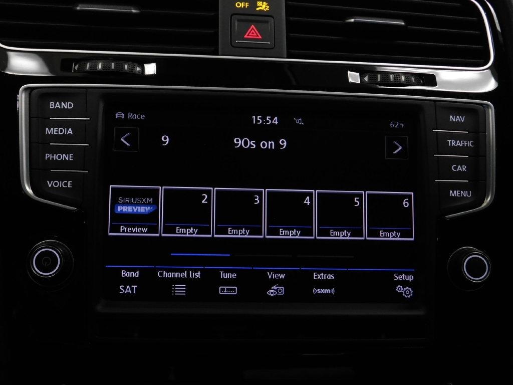Volkswagen Golf R DCS and Navigation 6M 2017