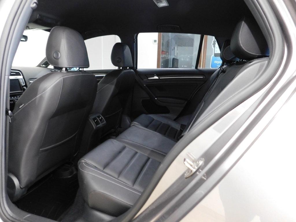 Volkswagen Golf R DCS and Navigation 6M 2017
