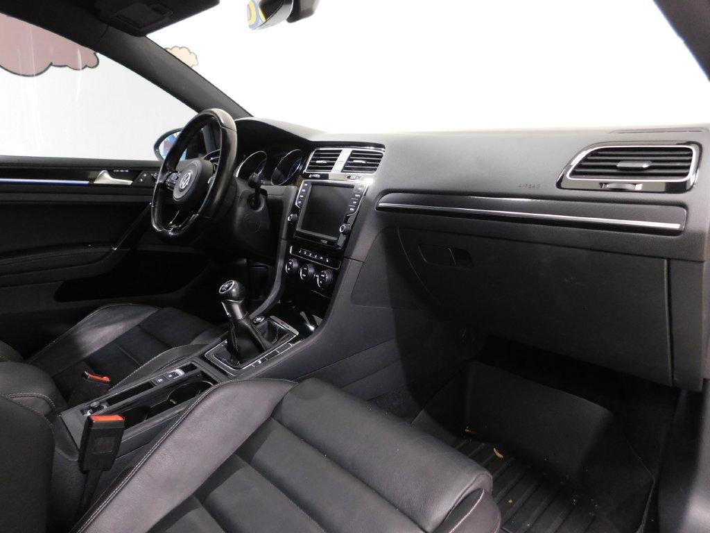 Volkswagen Golf R DCS and Navigation 6M 2017