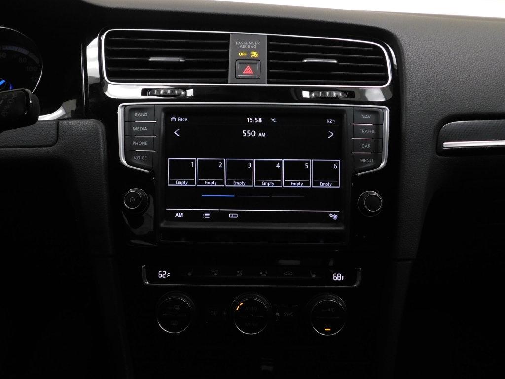 Volkswagen Golf R DCS and Navigation 6M 2017