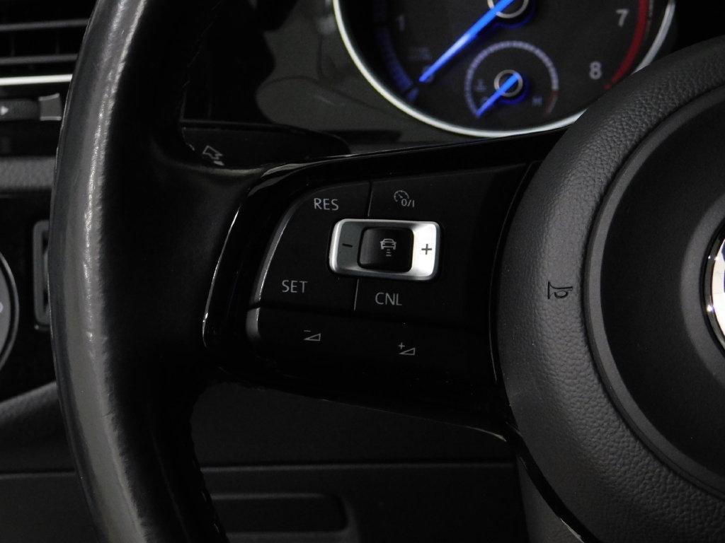 Volkswagen Golf R DCS and Navigation 6M 2017