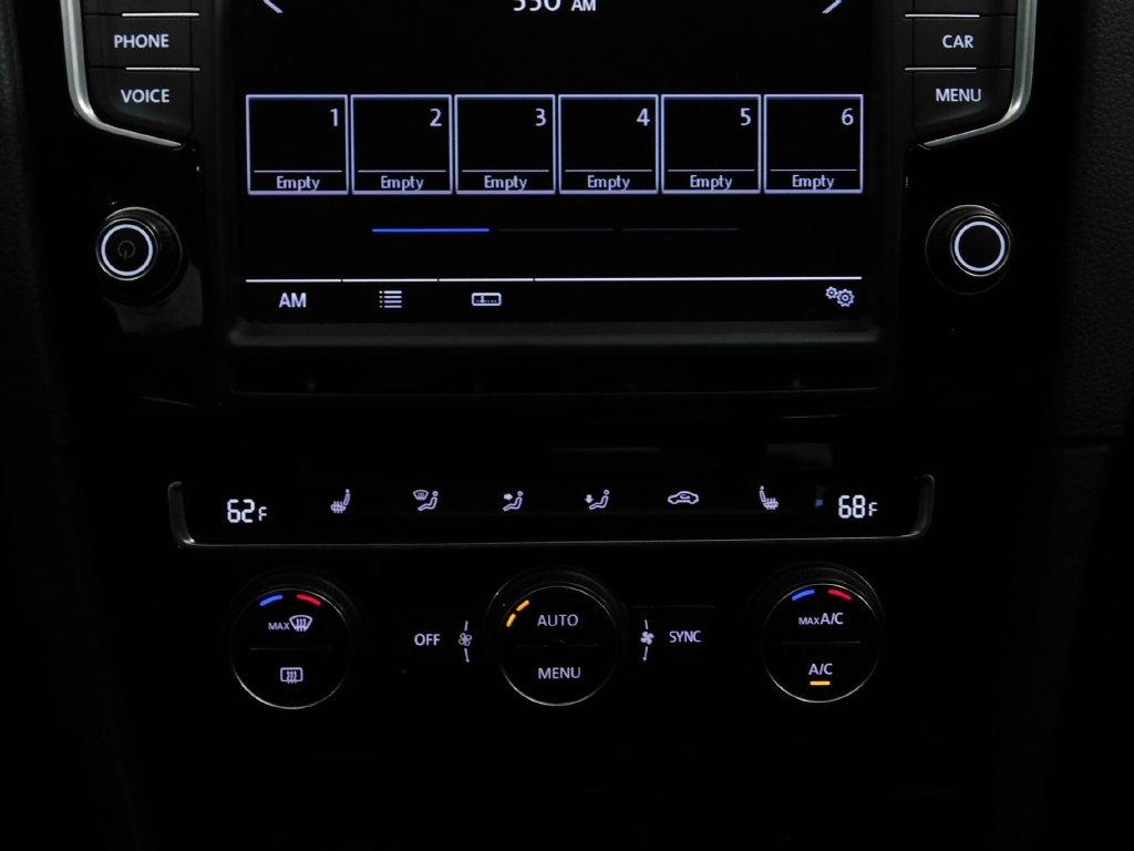 Volkswagen Golf R DCS and Navigation 6M 2017