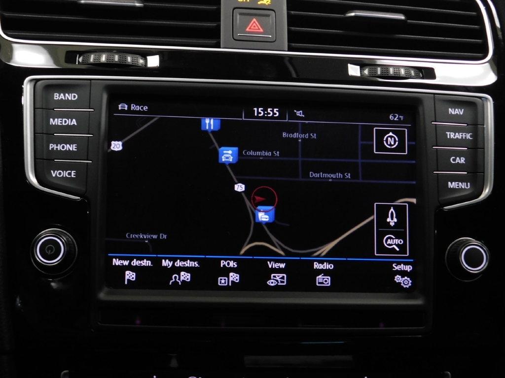 Volkswagen Golf R DCS and Navigation 6M 2017