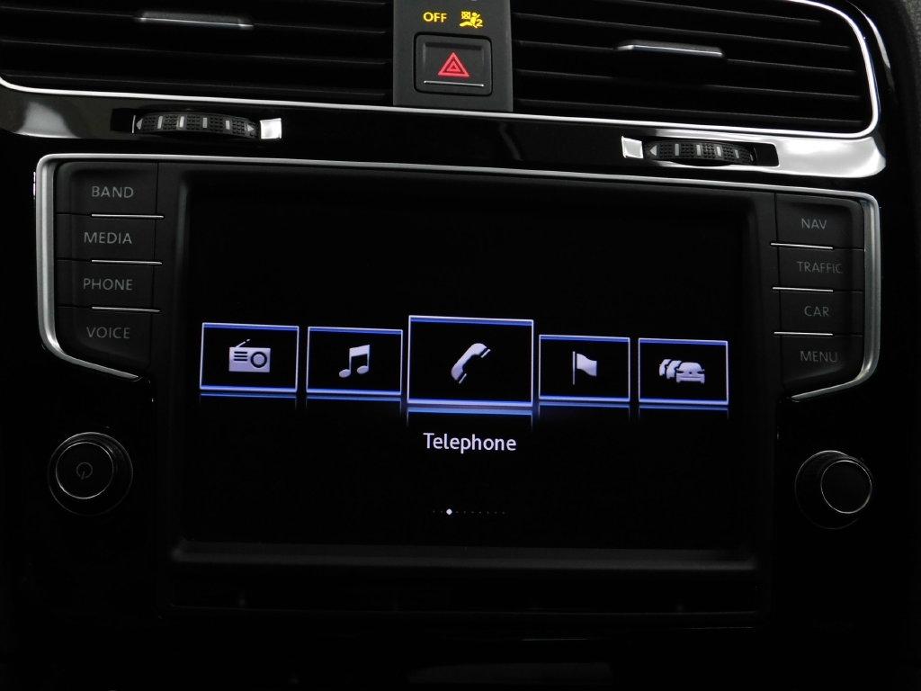 Volkswagen Golf R DCS and Navigation 6M 2017