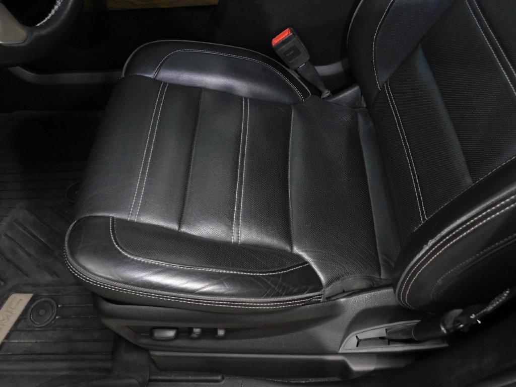 GMC Yukon Denali 4WD 2019