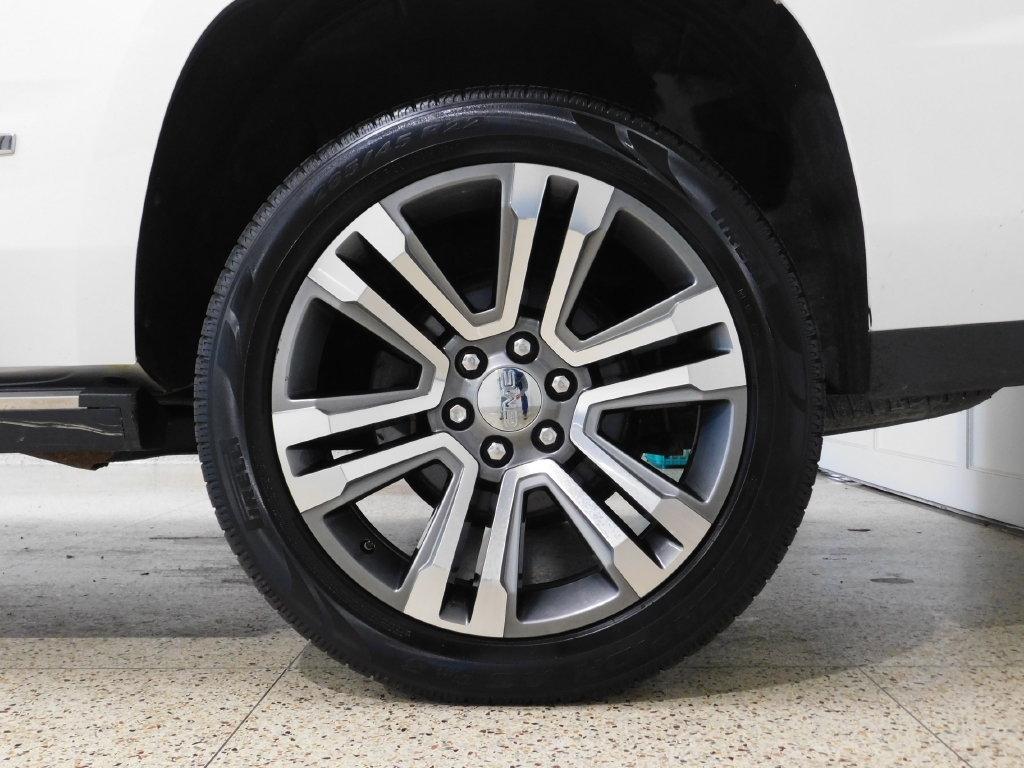 GMC Yukon Denali 4WD 2019