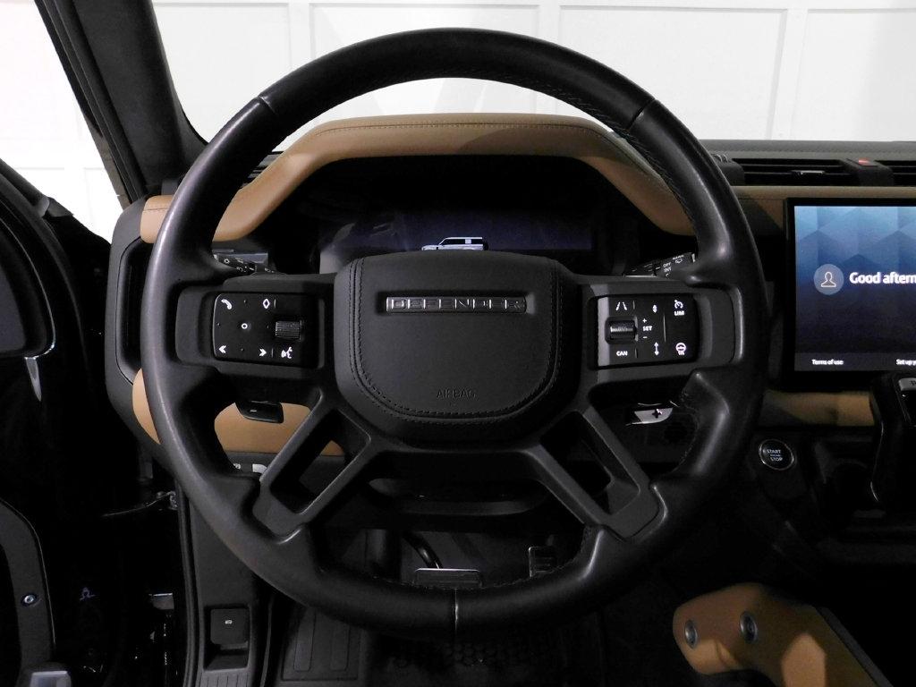 Land Rover Defender 130 P500 V8 2025