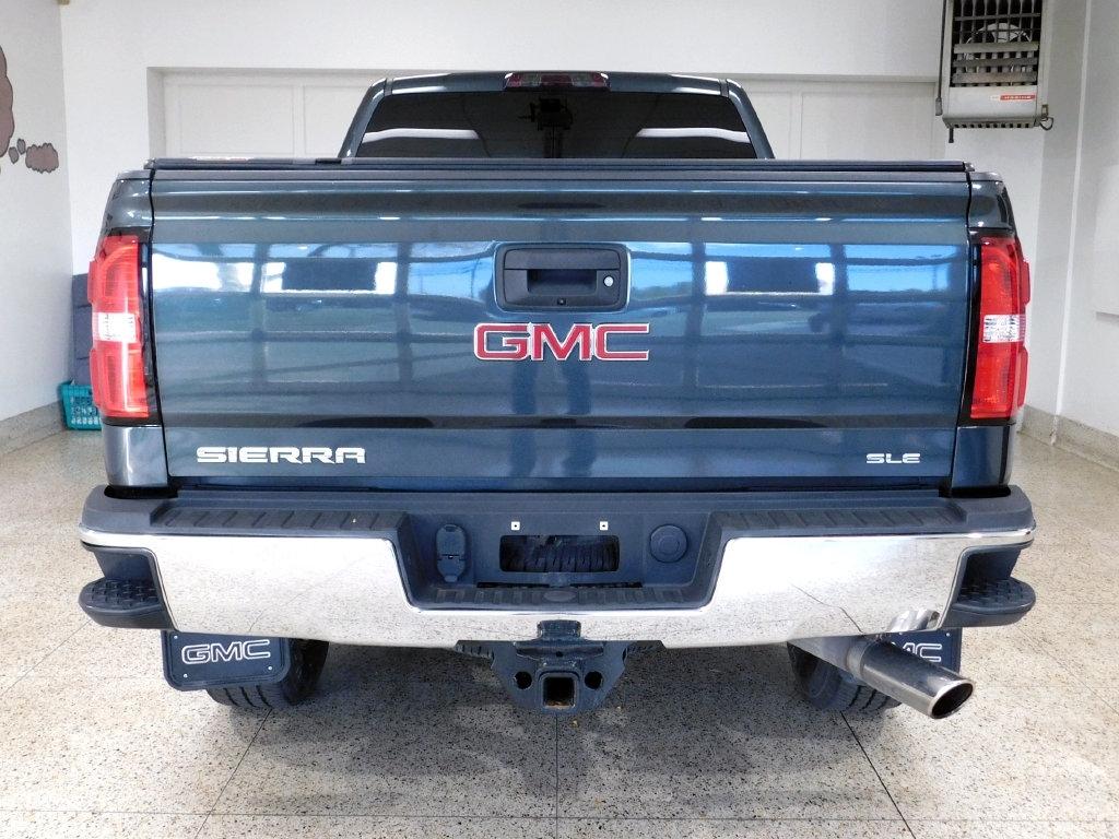 GMC Sierra 2500HD SLE Crew Cab 4WD 2017