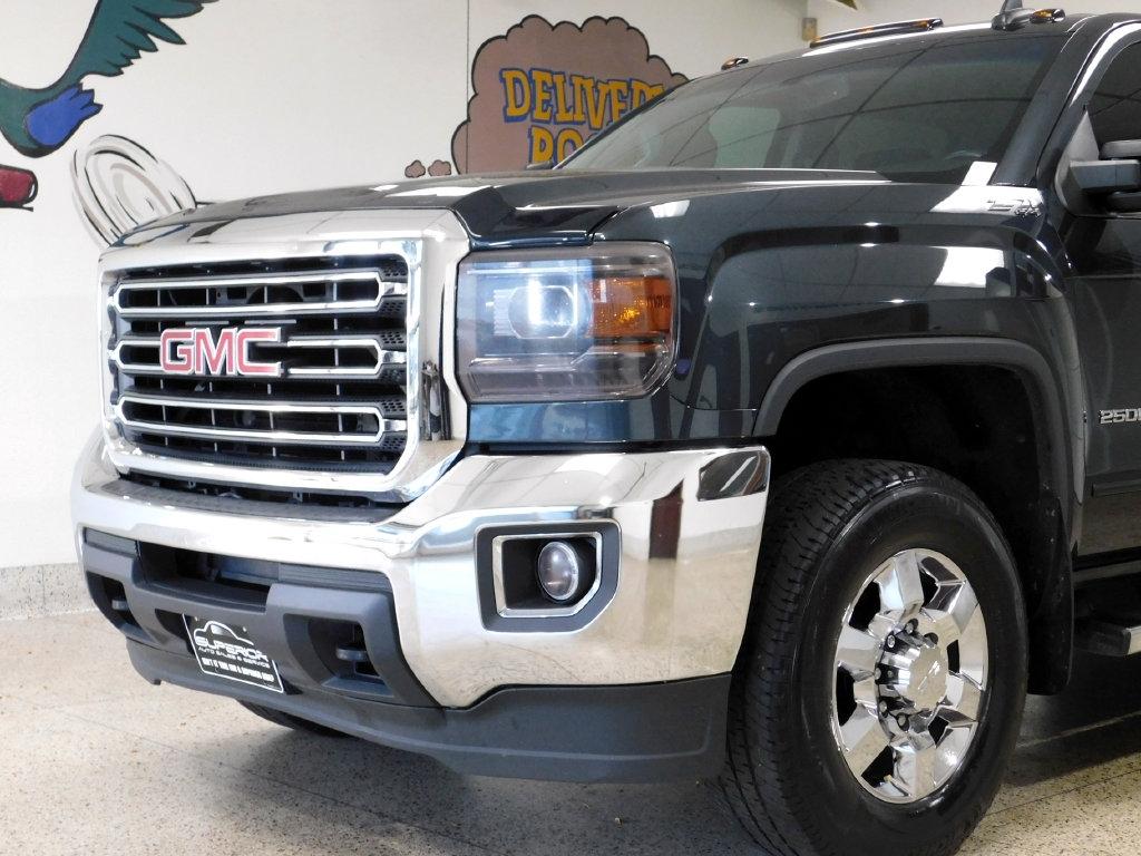 GMC Sierra 2500HD SLE Crew Cab 4WD 2017