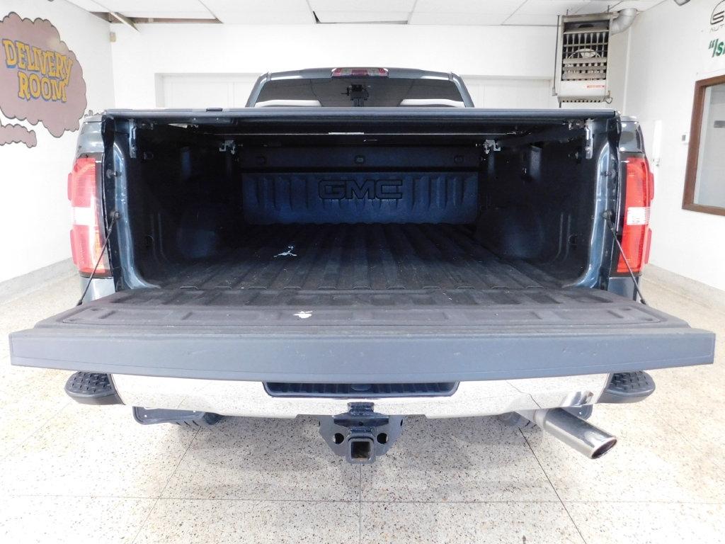 GMC Sierra 2500HD SLE Crew Cab 4WD 2017