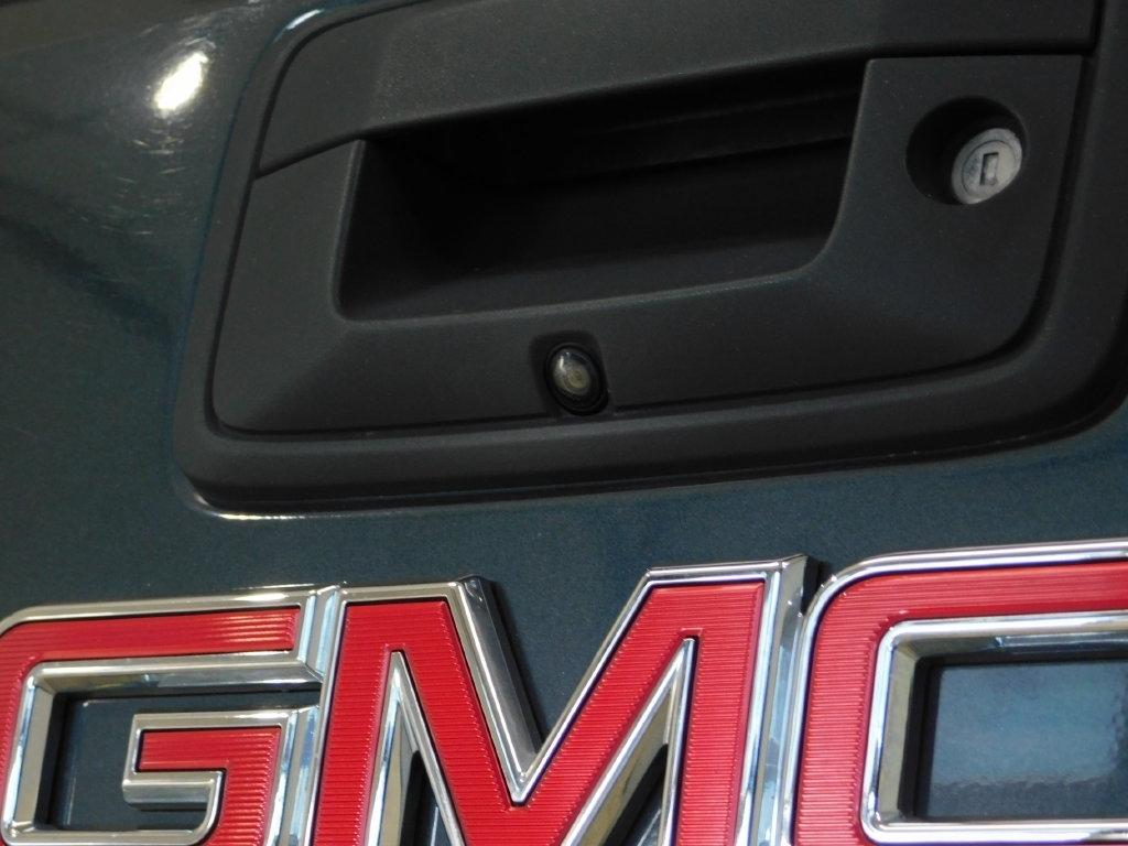 GMC Sierra 2500HD SLE Crew Cab 4WD 2017