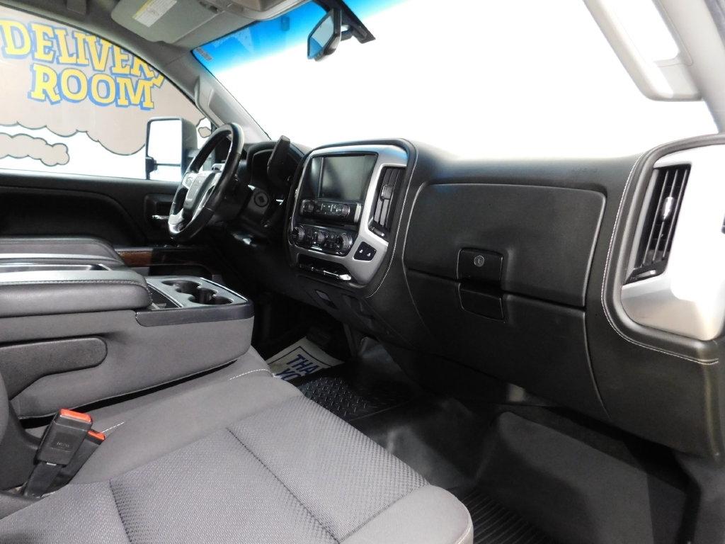 GMC Sierra 2500HD SLE Crew Cab 4WD 2017