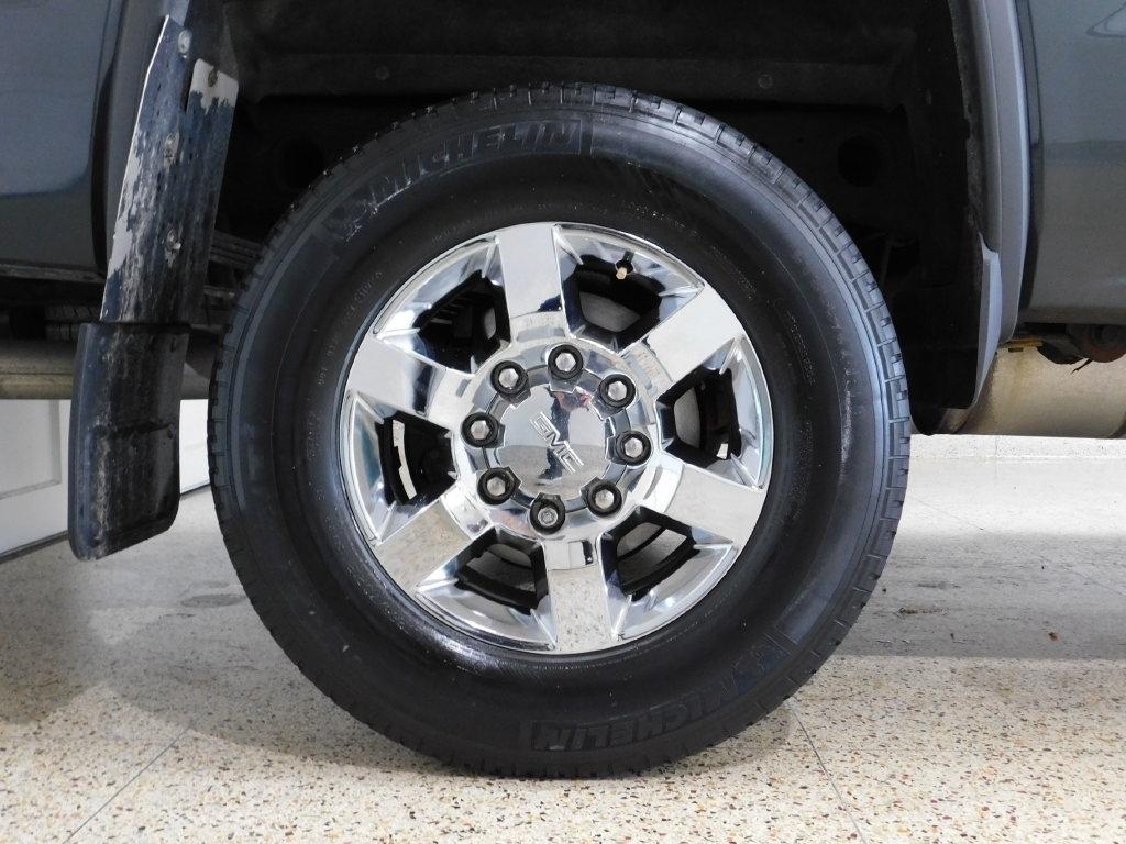 GMC Sierra 2500HD SLE Crew Cab 4WD 2017