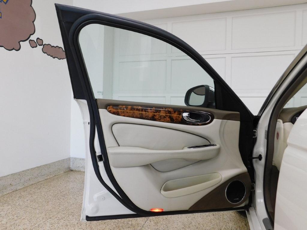 Jaguar XJ-Series Vanden Plas 2008