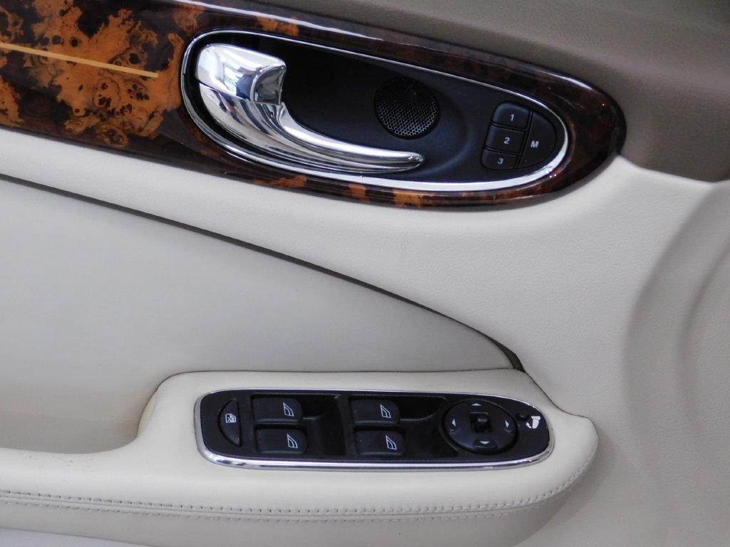 Jaguar XJ-Series Vanden Plas 2008