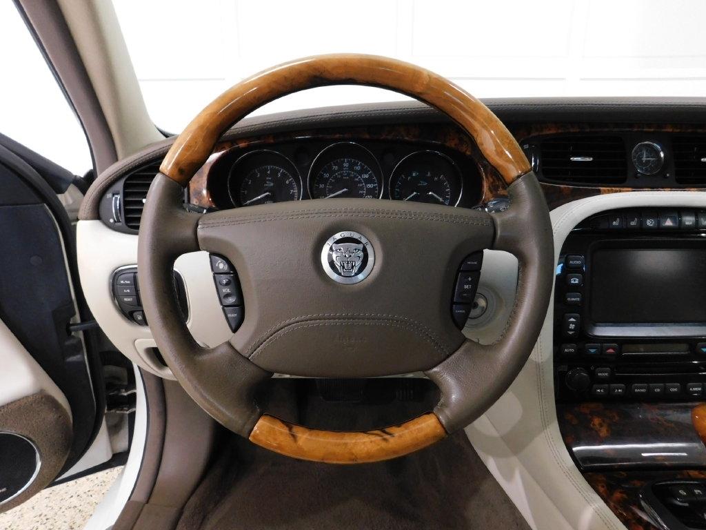 Jaguar XJ-Series Vanden Plas 2008
