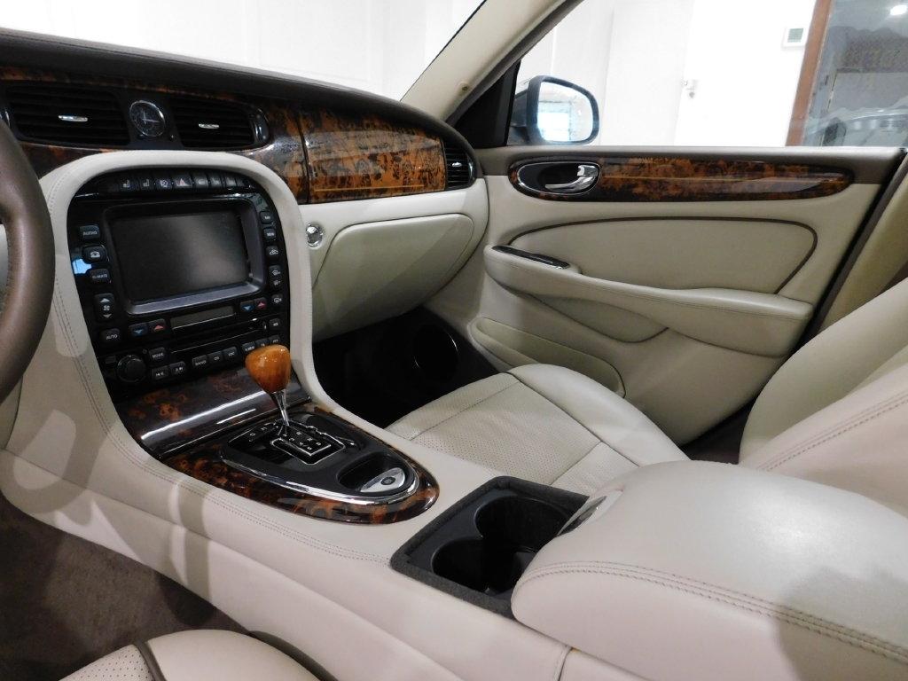 Jaguar XJ-Series Vanden Plas 2008
