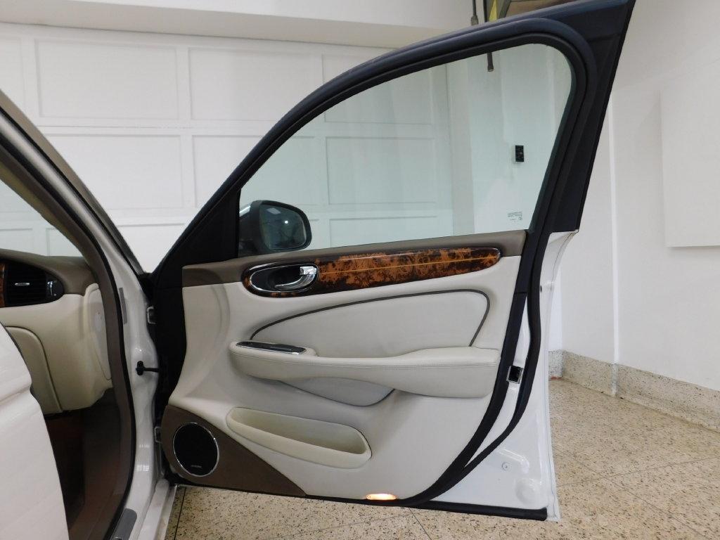 Jaguar XJ-Series Vanden Plas 2008