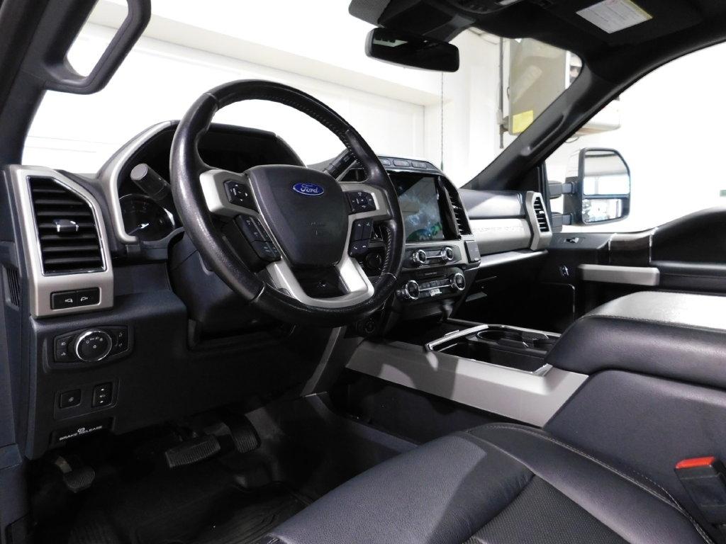 Ford F-250 SD Lariat Crew Cab 4WD 2022