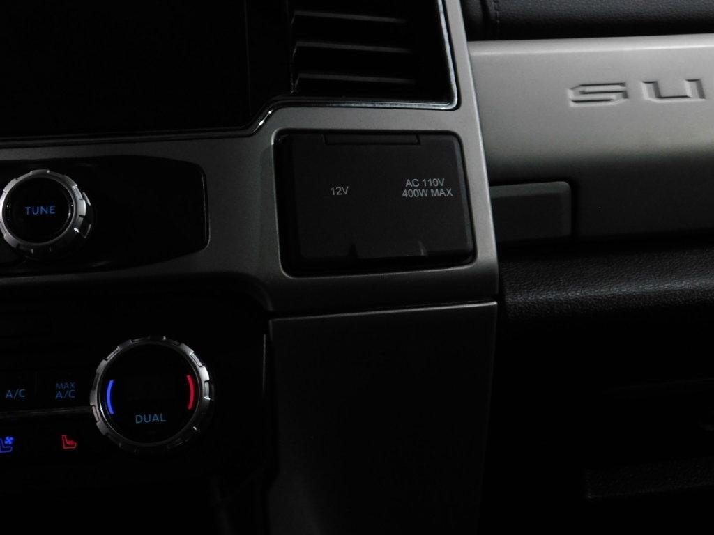 Ford F-250 SD Lariat Crew Cab 4WD 2022