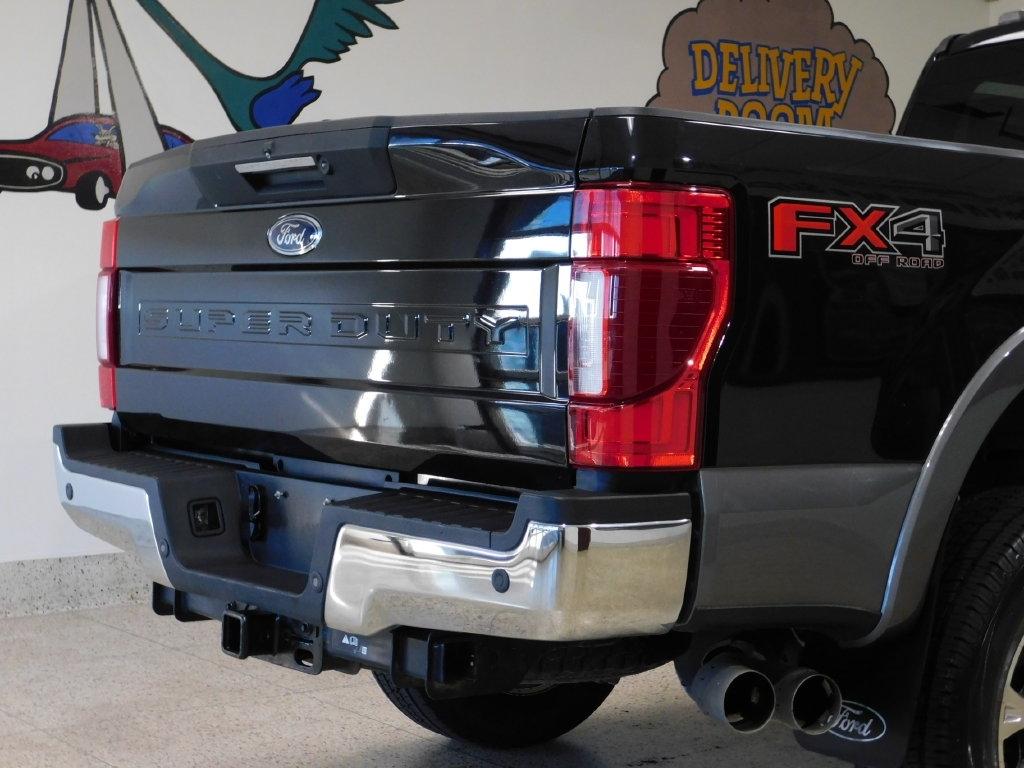 Ford F-250 SD Lariat Crew Cab 4WD 2022