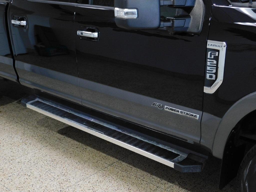Ford F-250 SD Lariat Crew Cab 4WD 2022