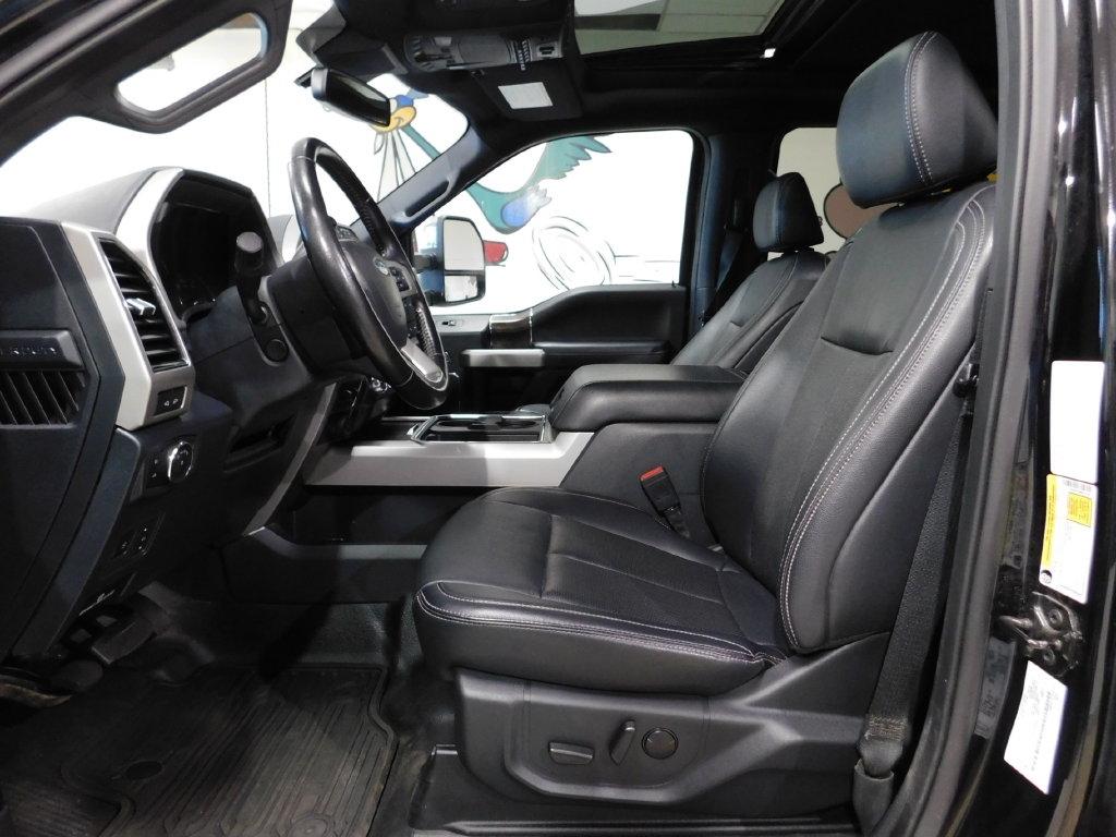 Ford F-250 SD Lariat Crew Cab 4WD 2022
