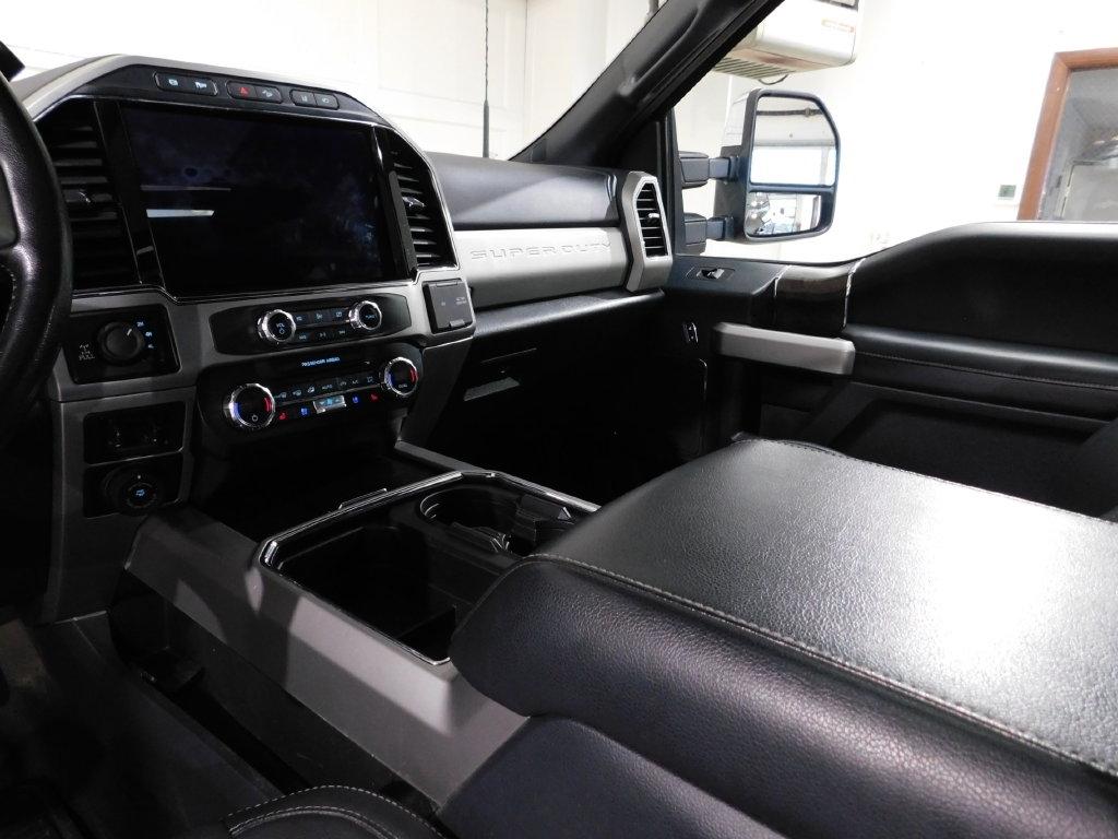 Ford F-250 SD Lariat Crew Cab 4WD 2022