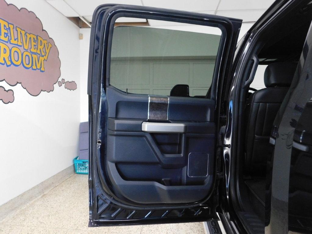 Ford F-250 SD Lariat Crew Cab 4WD 2022