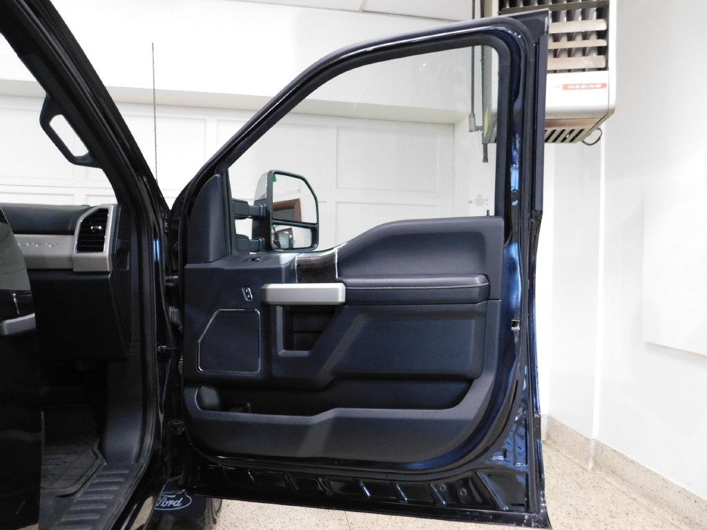 Ford F-250 SD Lariat Crew Cab 4WD 2022