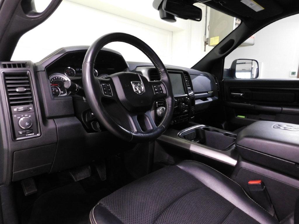 RAM 1500 Sport Crew Cab SWB 4WD 2017