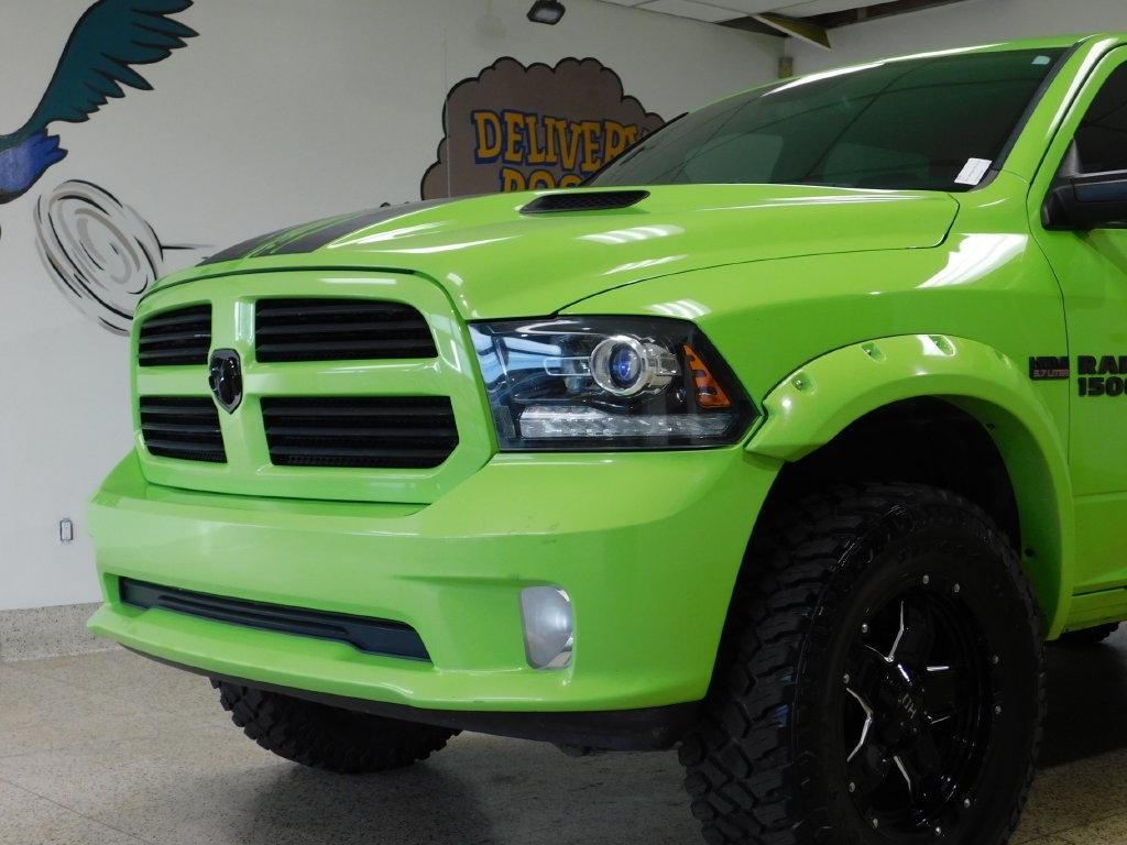 RAM 1500 Sport Crew Cab SWB 4WD 2017