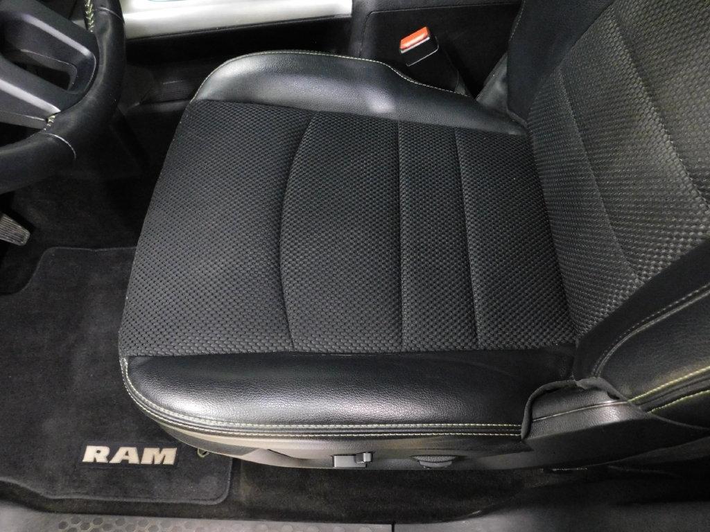 RAM 1500 Sport Crew Cab SWB 4WD 2017