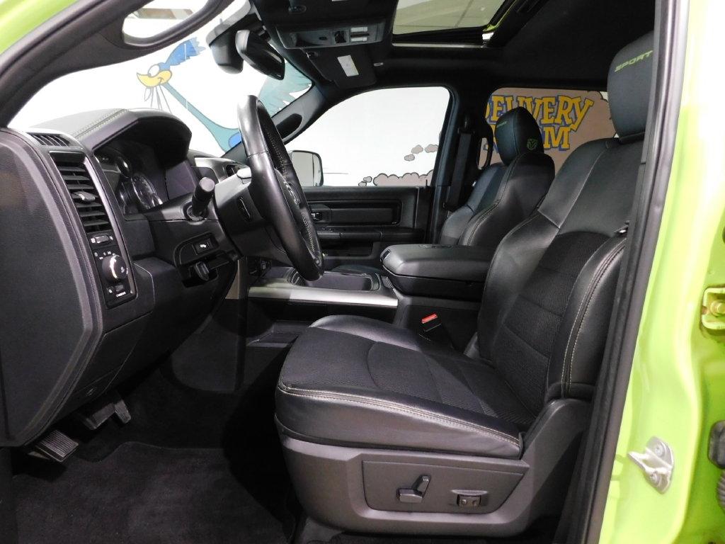 RAM 1500 Sport Crew Cab SWB 4WD 2017