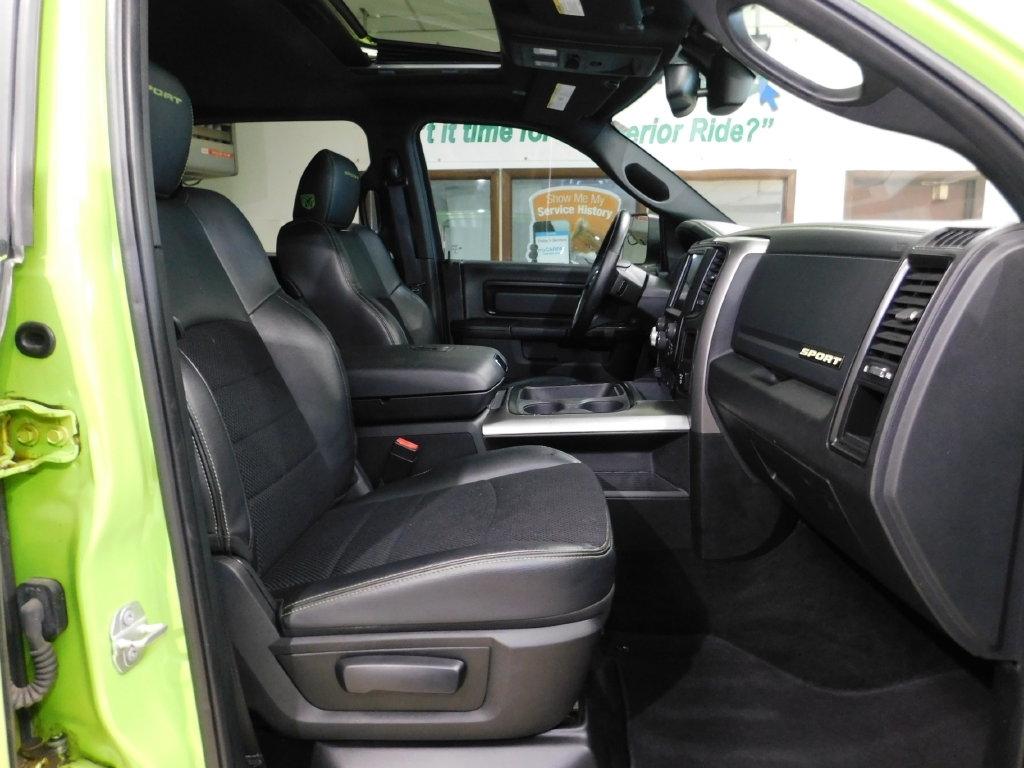 RAM 1500 Sport Crew Cab SWB 4WD 2017
