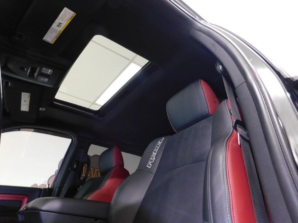 RAM 1500 Rebel Crew Cab SWB 4WD 2018